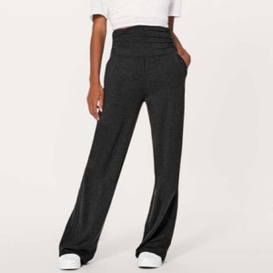 Lululemon Take It Easy pant grey size 4